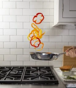 Saveur Selects Voyage Series - Triply RVS Koekenpannenset Inductie - 20cm - 25cm - Anti Aanbak - Levenslange Garantie - Luxe Pannenset -Tefal Shop 1039x1200