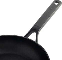 KitchenAid Classic Forged Aluminium Wok ø28cm - Zwart - Inductie - Anti-aanbak -Tefal Shop 1200x1170