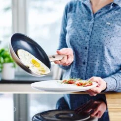 GreenPan Cambridge Koekenpan 28cm - Brons - Inductie - PFAS-vrij -Tefal Shop 1200x1200 180