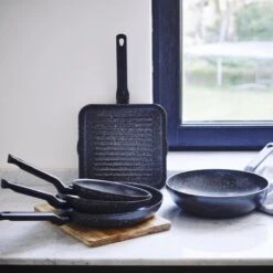 BK Universe Koekenpan Ø 24cm - Inductie - Anti-aanbak - PFAS-vrij -Tefal Shop 1200x1200 326