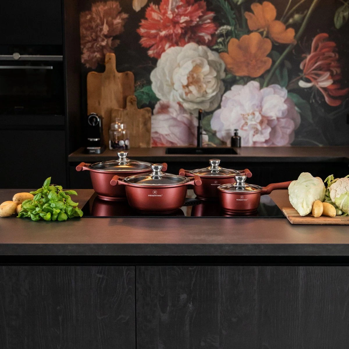 Herenthal Pannenset Inductie - Luxe 10-delige Koekenpan Inductie - Voor Alle Warmtebronnen - Pannen Met Glazen Deksels En Koudgrepen - Burgundy 2 Herenthal Pannenset Inductie - Luxe 10-delige Koekenpan Inductie - Voor Alle Warmtebronnen - Pannen Met Glazen Deksels En Koudgrepen - Burgundy - Afbeelding 2