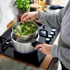 Springlane Roestvrijstalen Snelkookpan - Inductie - Pressure Cooker - 6,0 L Met Stoommand -Tefal Shop 1200x1200 670