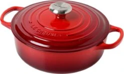 Le Creuset - Gietijzeren - Lage Braadpan - 24cm - Kersenrood -Tefal Shop 1200x719 1