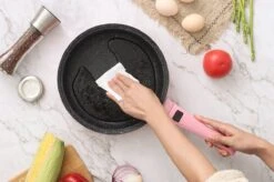 Swiss Pro+ | Set 14 Delige Pannenset | Inductie - Pannensets - Glazen Deksel - Met Afneembare Handgreep - Marmeren Interieur -PFAS-vrij | Pink -Tefal Shop 1200x799 106