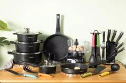 Swiss Pro+ - SWP41D22 - Pannenset 41 Delig - Foodprocessor - Messenblok 8 Delig - Kookgerei Set Met Houder 7 Delig - Starters Pakket - 2022 Serie - Limited Edition -uitzet -Tefal Shop 1200x799 97