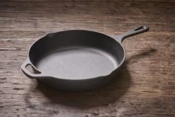 Koock Amsterdam® Skillet - Gietijzer - 25cm - Koekenpan - Geschikt Voor Alle Warmtebronnen -Tefal Shop 1200x800 19