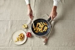 Demeyere Alu Cosi 3 Koekenpan - Ceraforce - 28 Cm - PTFE-vrij -Tefal Shop 1200x800 72