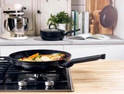 BK Easy Induction Ceramic Koekenpannenset Ø 24 + Ø 28 Cm - Inductie - PFAS-vrij -Tefal Shop 1200x907 11