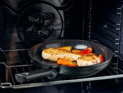 BK Easy Induction Ceramic Koekenpan - Ø28 Cm - PFAS-vrij 24 BK Easy Induction Ceramic Koekenpan - Ø28 Cm - PFAS-vrij -Tefal Shop 1200x907 4