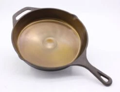 Koock Amsterdam® Skillet Gepolijst Gietijzer - 25cm - Koekenpan - Geschikt Voor Alle Warmtebronnen -Tefal Shop 1200x930 2