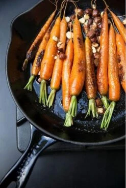 Le Creuset - Gietijzeren Ronde Skillet In Mat Zwart 23cm -Tefal Shop 801x1200 3